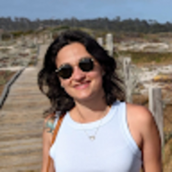 Meet your Posher, Gabrielle - Picture 1 of 1